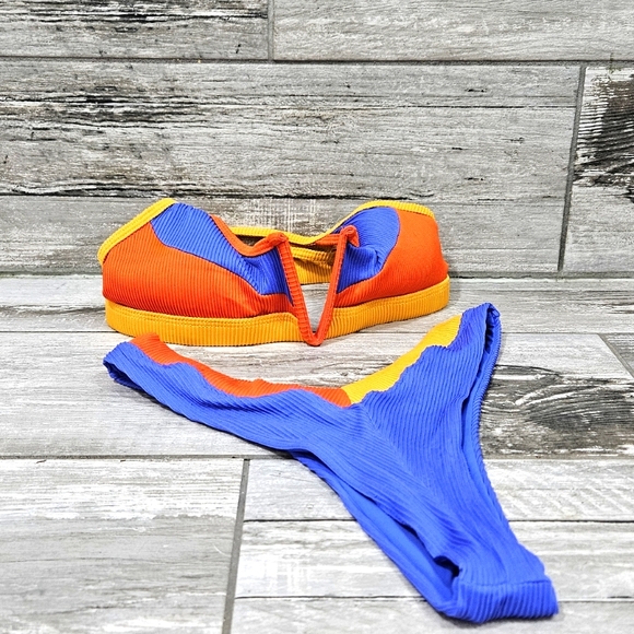 NWOT ONEONE "Jenna" Top & "Jesse" Bottom Cayman Colorblock 2-Piece Bikini - Picture 7 of 13